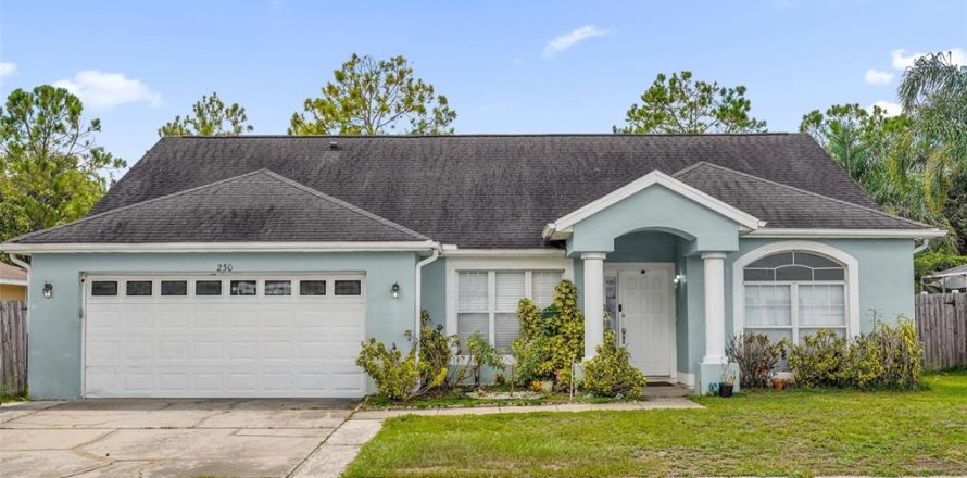 House in Orlando, Florida 4 bedrooms, 177.44 sq.m. № 2216154