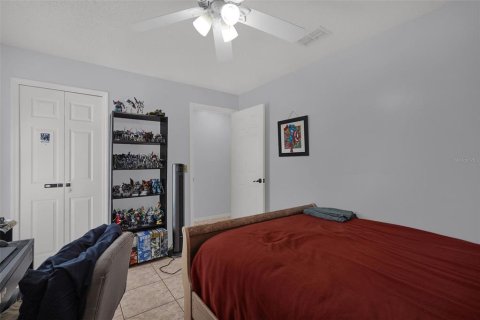 House in Orlando, Florida 4 bedrooms, 177.44 sq.m. № 2216154 - photo 15