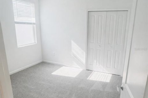 Casa en venta en Kissimmee, Florida, 4 dormitorios, 195.93 m2 № 2215738 - foto 14