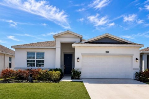 House in Kissimmee, Florida 4 bedrooms, 195.93 sq.m. № 2215738