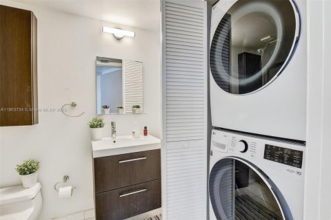 Copropriété à louer à Aventura, Floride: 2 chambres, 126.44 m2 № 1954488 - photo 7