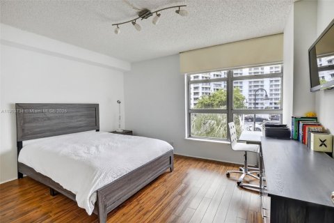 Copropriété à louer à Aventura, Floride: 2 chambres, 126.44 m2 № 1954488 - photo 8
