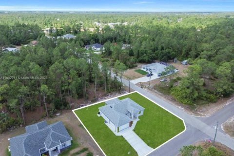 House in Lehigh Acres, Florida 3 bedrooms № 1685846 - photo 22