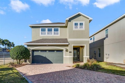 Casa en Kissimmee, Florida 6 dormitorios, 308.16 m2 № 2135660