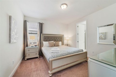 Villa ou maison à vendre à Kissimmee, Floride: 6 chambres, 308.16 m2 № 2135660 - photo 23