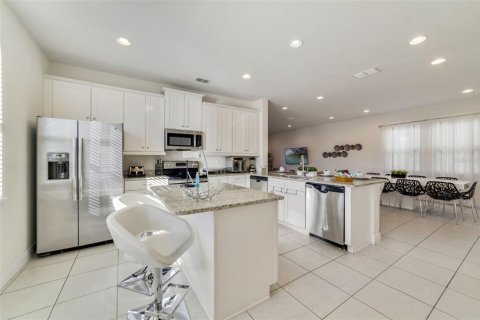 Villa ou maison à vendre à Kissimmee, Floride: 6 chambres, 308.16 m2 № 2135660 - photo 14