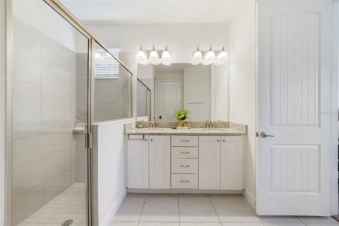 Villa ou maison à vendre à Kissimmee, Floride: 6 chambres, 308.16 m2 № 2135660 - photo 19