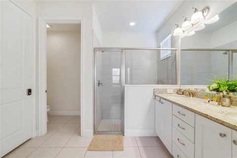 Villa ou maison à vendre à Kissimmee, Floride: 6 chambres, 308.16 m2 № 2135660 - photo 18