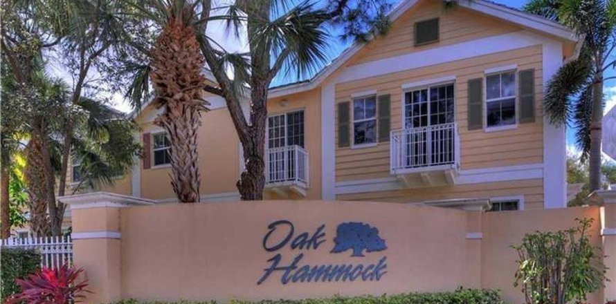 Townhouse in Fort Lauderdale, Florida 3 bedrooms, 172.61 sq.m. № 2382455