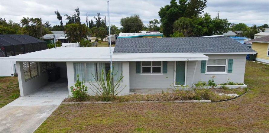 House in Englewood, Florida 2 bedrooms, 98.85 sq.m. № 2123534