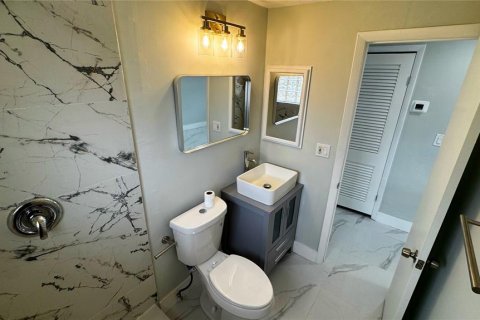 House in Englewood, Florida 2 bedrooms, 98.85 sq.m. № 2123534 - photo 24