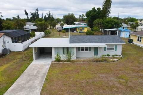 House in Englewood, Florida 2 bedrooms, 98.85 sq.m. № 2123534 - photo 2