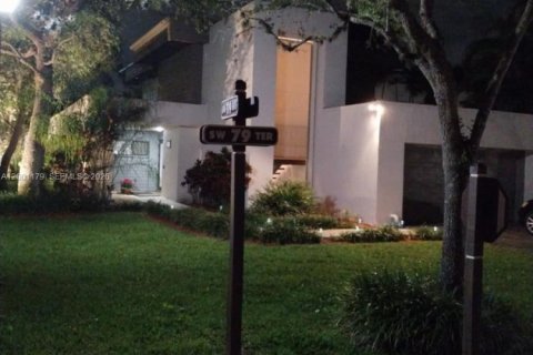 Дом в Майами, Флорида 3 спальни, 259.2м2 № 2065828