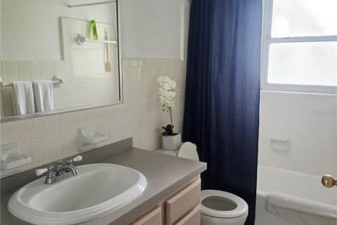Villa ou maison à vendre à Clearwater, Floride: 2 chambres, 116.41 m2 № 2225500 - photo 10