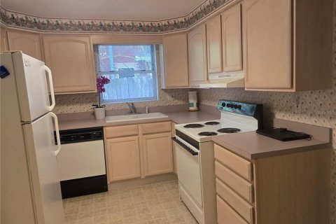 Villa ou maison à vendre à Clearwater, Floride: 2 chambres, 116.41 m2 № 2225500 - photo 8