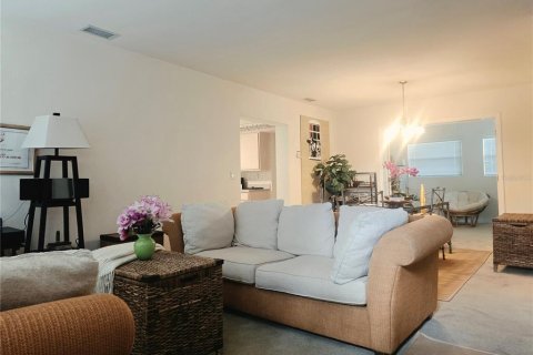 Villa ou maison à vendre à Clearwater, Floride: 2 chambres, 116.41 m2 № 2225500 - photo 6