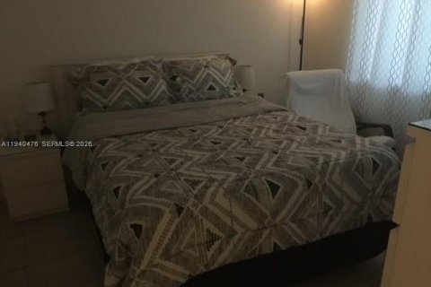 Touwnhouse à louer à Miami, Floride: 4 chambres, 123.56 m2 № 1998315 - photo 8