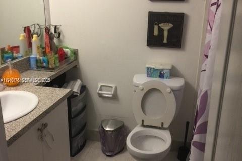 Touwnhouse à louer à Miami, Floride: 4 chambres, 123.56 m2 № 1998315 - photo 11