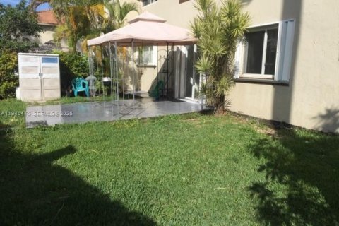 Touwnhouse à louer à Miami, Floride: 4 chambres, 123.56 m2 № 1998315 - photo 4