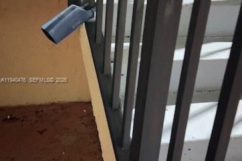 Touwnhouse à louer à Miami, Floride: 4 chambres, 123.56 m2 № 1998315 - photo 20