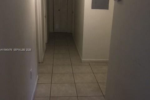 Touwnhouse à louer à Miami, Floride: 4 chambres, 123.56 m2 № 1998315 - photo 6