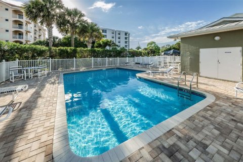 Copropriété à vendre à Indian Shores, Floride: 2 chambres, 129.13 m2 № 2133989 - photo 25