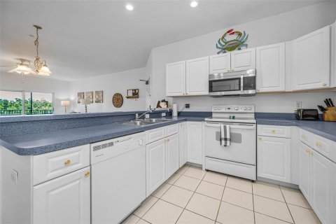Copropriété à vendre à Indian Shores, Floride: 2 chambres, 129.13 m2 № 2133989 - photo 13