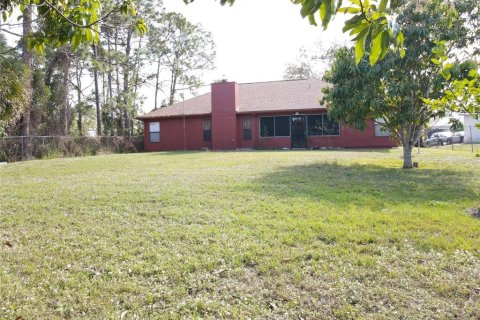 House in Palm Bay, Florida 3 bedrooms, 142.79 sq.m. № 1724429 - photo 22