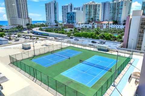 Copropriété à louer à Sunny Isles Beach, Floride: 3 chambres, 114.27 m2 № 2023906 - photo 11