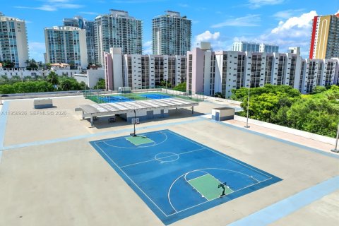 Copropriété à louer à Sunny Isles Beach, Floride: 3 chambres, 114.27 m2 № 2023906 - photo 12