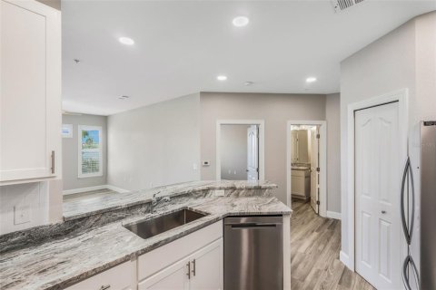 Condominio en venta en Maitland, Florida, 2 dormitorios, 103.21 m2 № 1853756 - foto 7