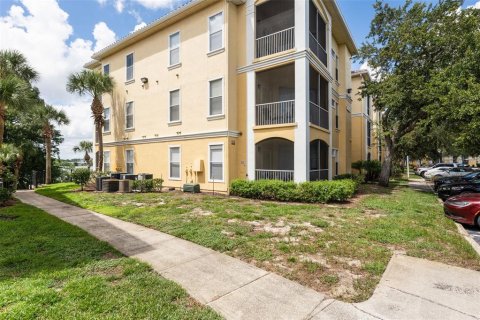 Condominio en venta en Maitland, Florida, 2 dormitorios, 103.21 m2 № 1853756 - foto 18
