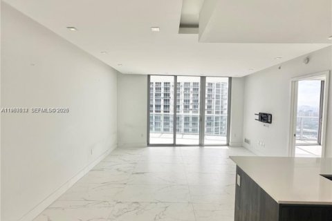 Condominio en venta en Miami, Florida, 1 dormitorio, 69.21 m2 № 2028766 - foto 8