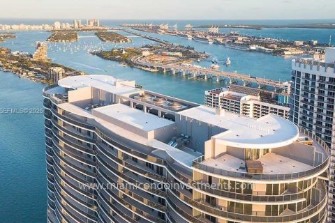 Condominio en venta en Miami, Florida, 1 dormitorio, 69.21 m2 № 2028766 - foto 1