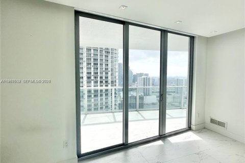 Condominio en venta en Miami, Florida, 1 dormitorio, 69.21 m2 № 2028766 - foto 12