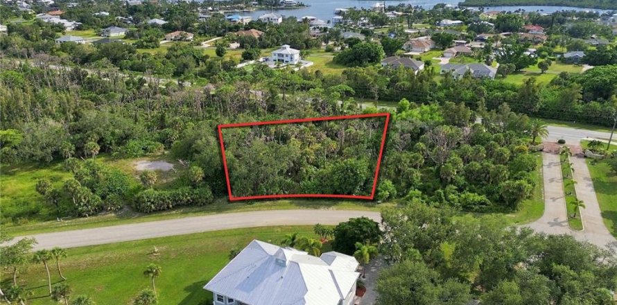 Land in Placida, Florida № 2379076