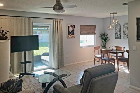 Casa en alquiler en Clearwater, Florida, 1 dormitorio, 54.81 m2 № 2108744 - foto 8