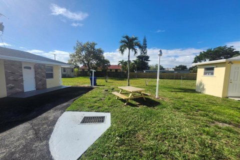 Appartement à louer à Hollywood, Floride: 1 chambre, 46.45 m2 № 2085611 - photo 4