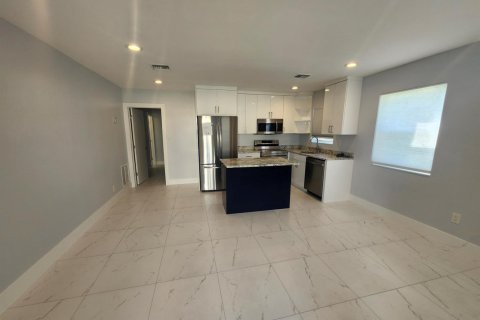 Appartement à louer à Hollywood, Floride: 1 chambre, 46.45 m2 № 2085611 - photo 5
