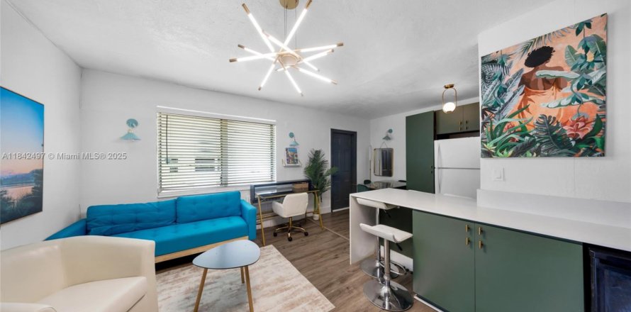 Condominio en Miami Beach, Florida, 1 dormitorio  № 1857001