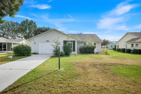 Villa ou maison à louer à Leesburg, Floride: 2 chambres, 128.21 m2 № 2415416 - photo 3