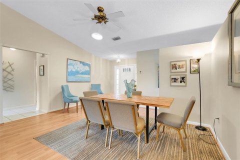 Villa ou maison à louer à Leesburg, Floride: 2 chambres, 128.21 m2 № 2415416 - photo 16