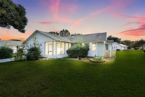 Villa ou maison à Leesburg, Floride 2 chambres, 128.21 m2 № 2415416