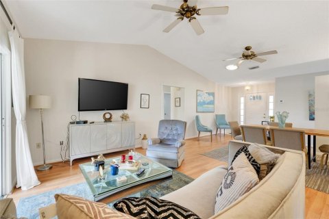 Villa ou maison à louer à Leesburg, Floride: 2 chambres, 128.21 m2 № 2415416 - photo 14
