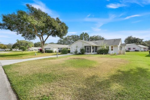 Villa ou maison à louer à Leesburg, Floride: 2 chambres, 128.21 m2 № 2415416 - photo 6