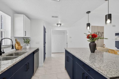 Villa ou maison à vendre à Tampa, Floride: 3 chambres, 102.84 m2 № 1885892 - photo 7