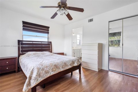 Купить кондоминиум в Маргит, Флорида 2 спальни, 75.72м2, № 1955507 - фото 18