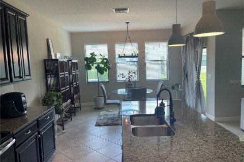 House in Wesley Chapel, Florida 4 bedrooms, 216.83 sq.m. № 1810530 - photo 30