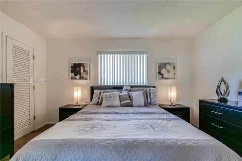 Casa en venta en Tamarac, Florida, 2 dormitorios, 105.07 m2 № 2010385 - foto 30