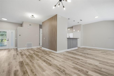 Villa ou maison à vendre à Orlando, Floride: 3 chambres, 141.58 m2 № 2437298 - photo 24